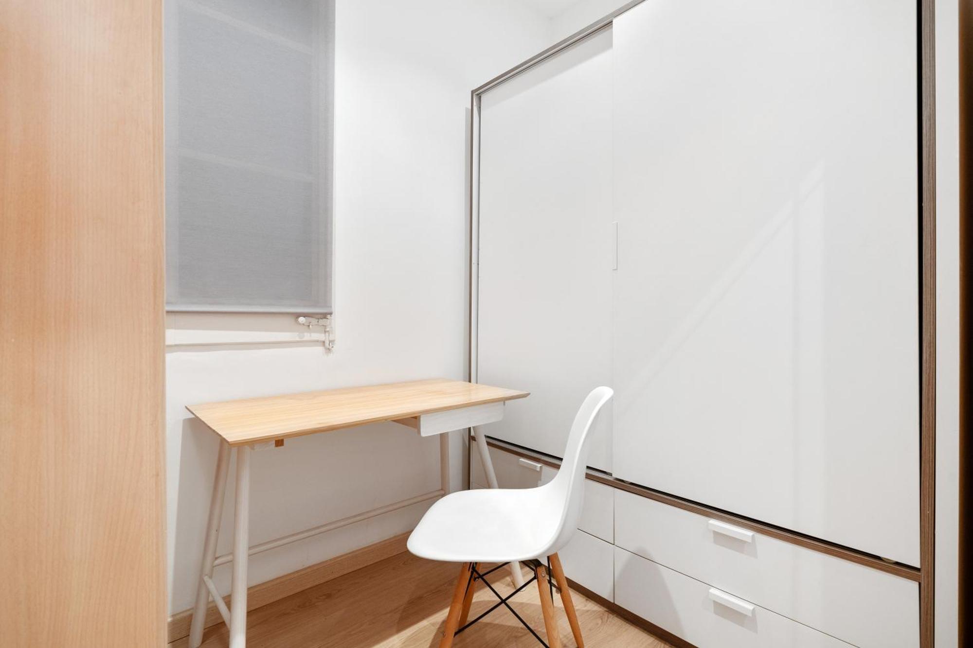 Recently Renovated 2 Bedroom In Eixample Leilighet *